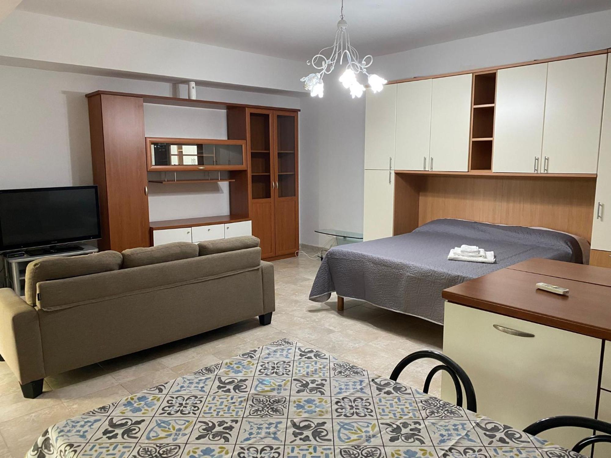 B&B Dionigi Crotone Exteriör bild